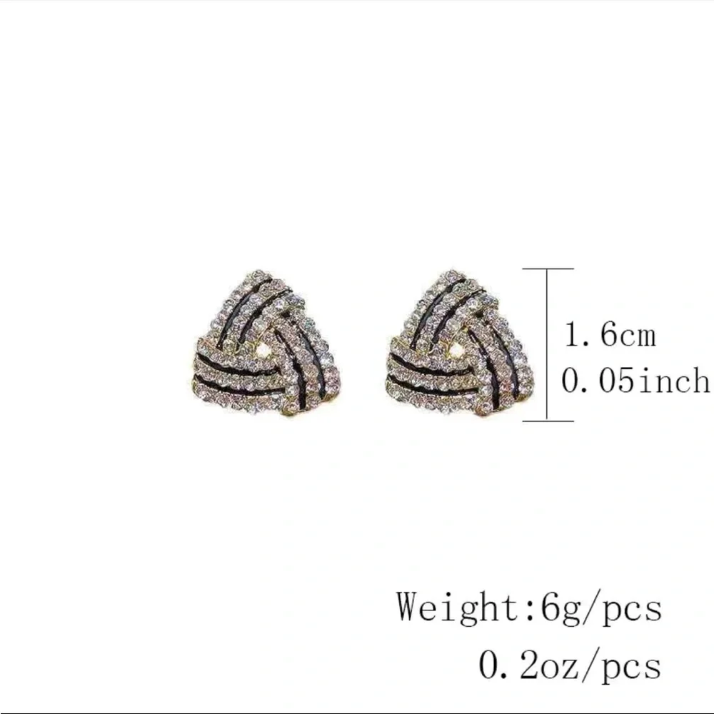 Vintage style elegant geometric-triangle zircon luxury earrings new NWT
